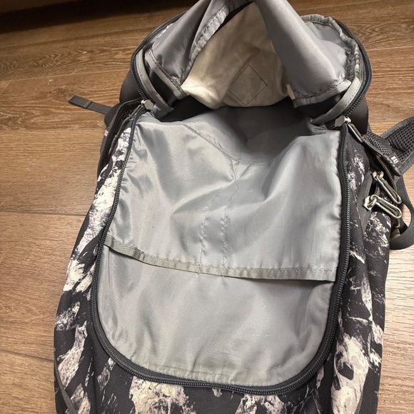 The North Face Wasatch Laptop Backpack, Black/White, Back to School - Picture 9 of 16